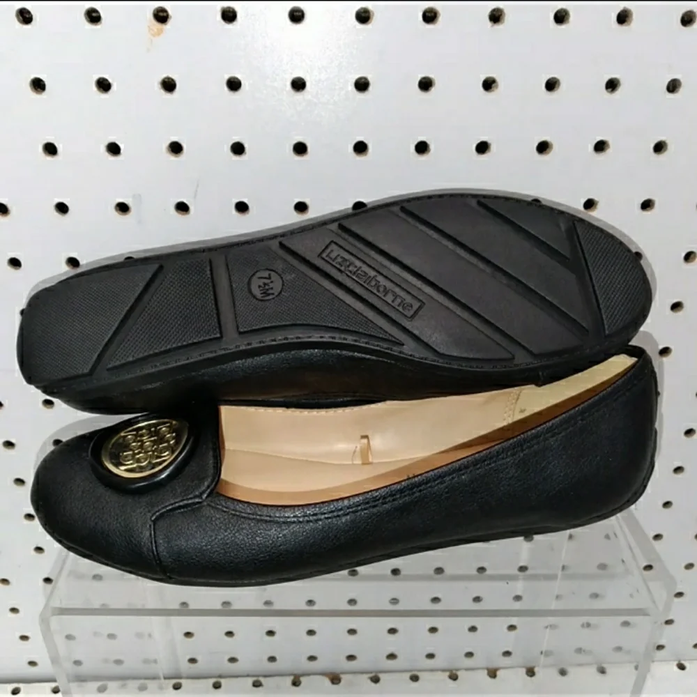 Liz Claiborne these liz